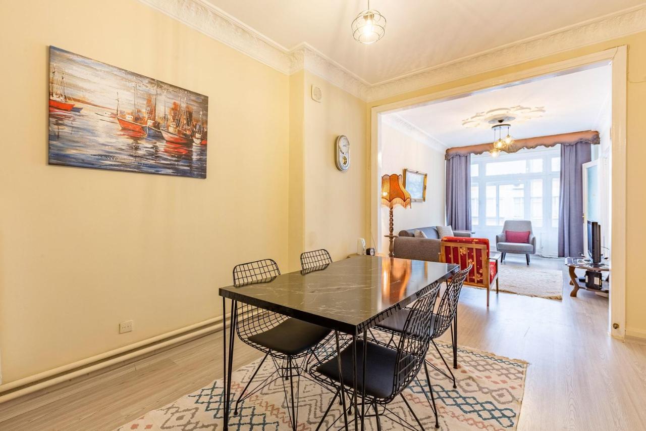 Charming Apartment Surrounded By Vibrant Attractions In Kadikoy Istanbul Exteriör bild