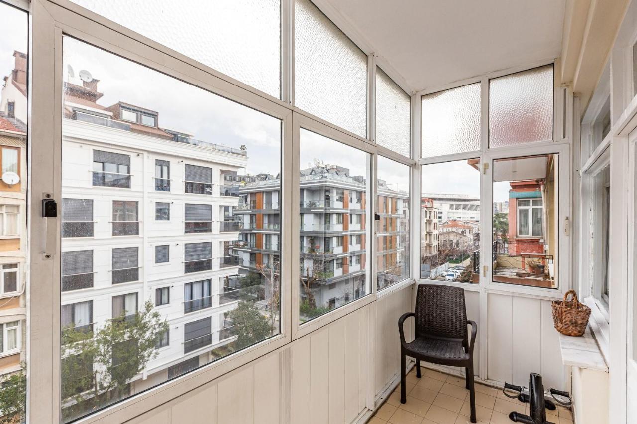 Charming Apartment Surrounded By Vibrant Attractions In Kadikoy Istanbul Exteriör bild